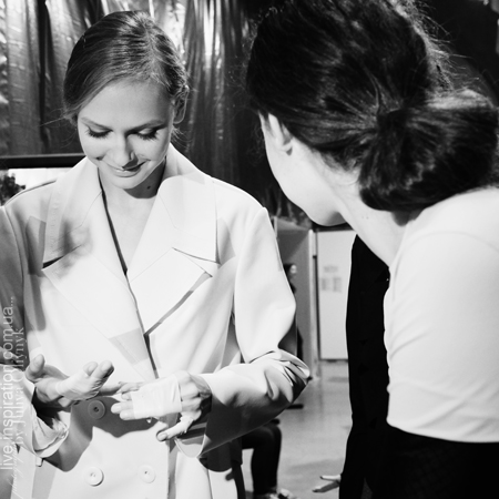 ufw_ss_14_backstage_day1_21