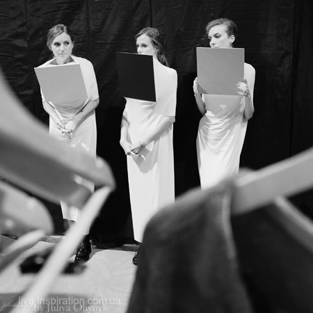 ufw_ss_14_backstage_day1_33