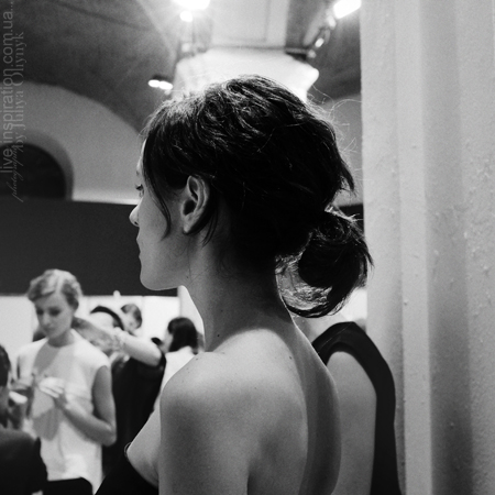 ufw_ss_14_backstage_day1_38